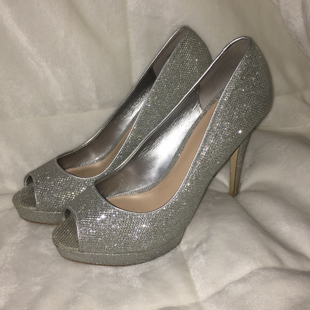 Aldo sparkly heels!